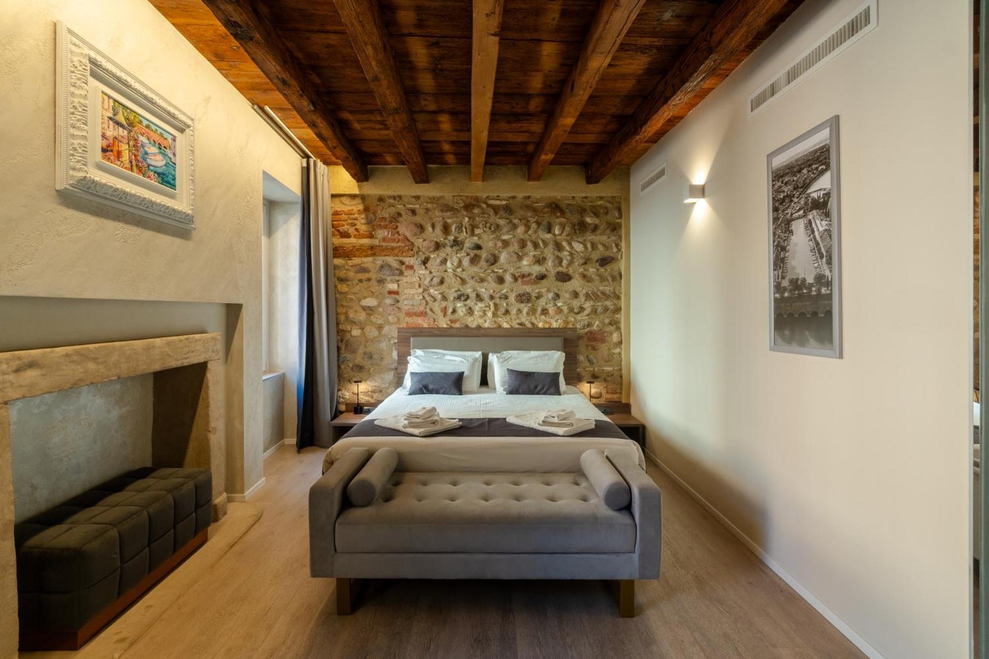 ホテル La Casa In Paese ペスキエーラ・デル・ガルダ エクステリア 写真